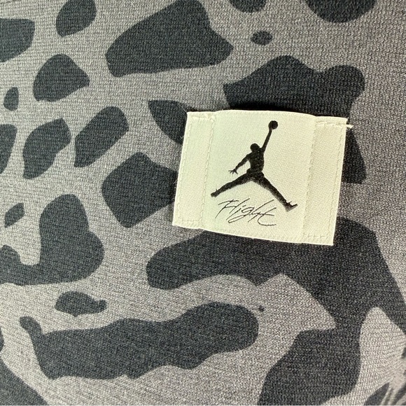 Nike Jordan Jumpman Graphic Cropped GFX Short Sleeve Tee T-Shirt Top Small EUC - Picture 3 of 16